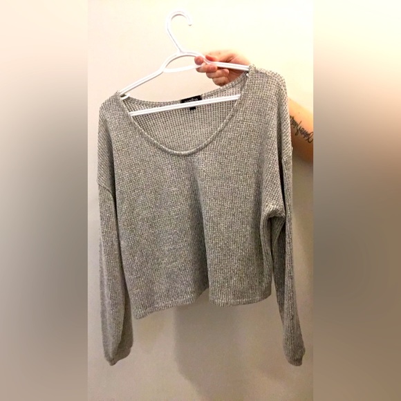 Lightweight knitted cropped long sleeve - Picture 1 of 3